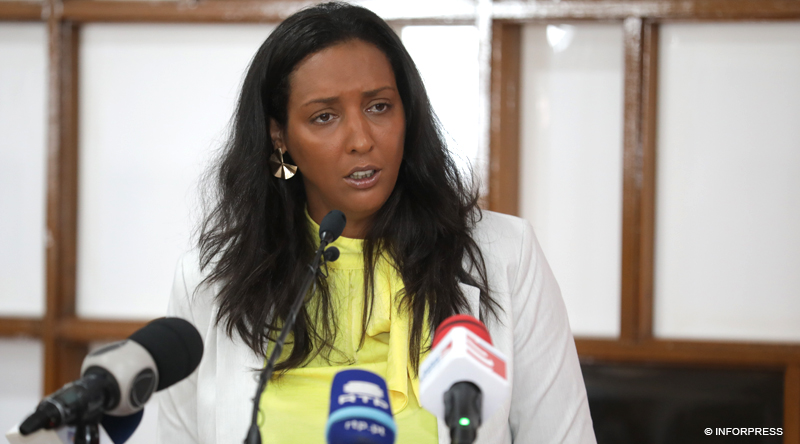 Janira H Almada Sosialista