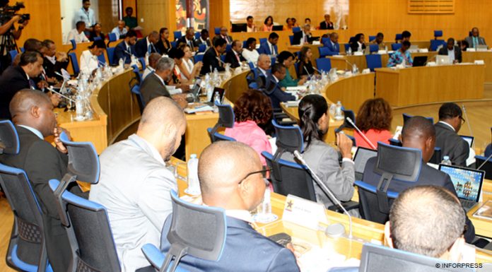 Parlamento Nacional CV 05 696x385