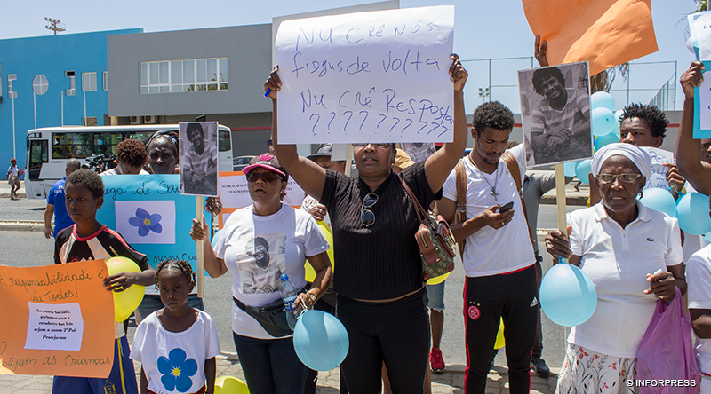 manifestação criancas desaparecidas